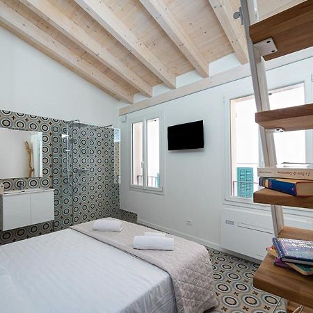 Apartamento Insapria, Caressa De Mae Bordighera Exterior foto