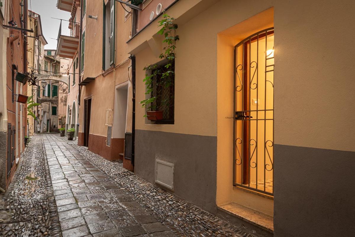 Apartamento Insapria, Caressa De Mae Bordighera Exterior foto